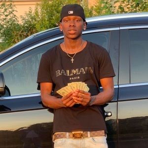 Meet your Posher, Pierre